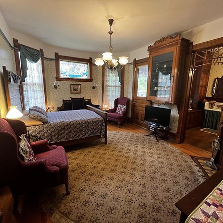 Innisfree Bed & Breakfast Саут-Бенд Екстер'єр фото