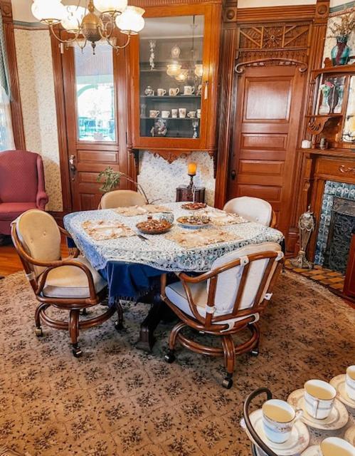 Innisfree Bed & Breakfast Саут-Бенд Екстер'єр фото